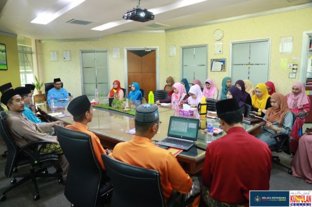 Kumpulan Melaka Berhad : Mengenai Kami